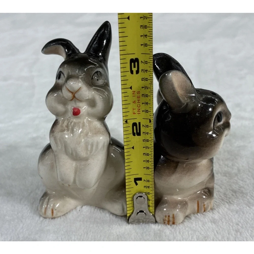 Vtg Thumper Bunny Rabbit Salt & Pepper Shakers Japan MCM Anthropomorphic Chrty